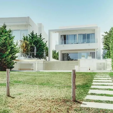 With Magnificent Sea Views ! ! *