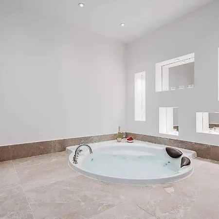 Villa With Magnificent Sea Views ! ! Paralimni